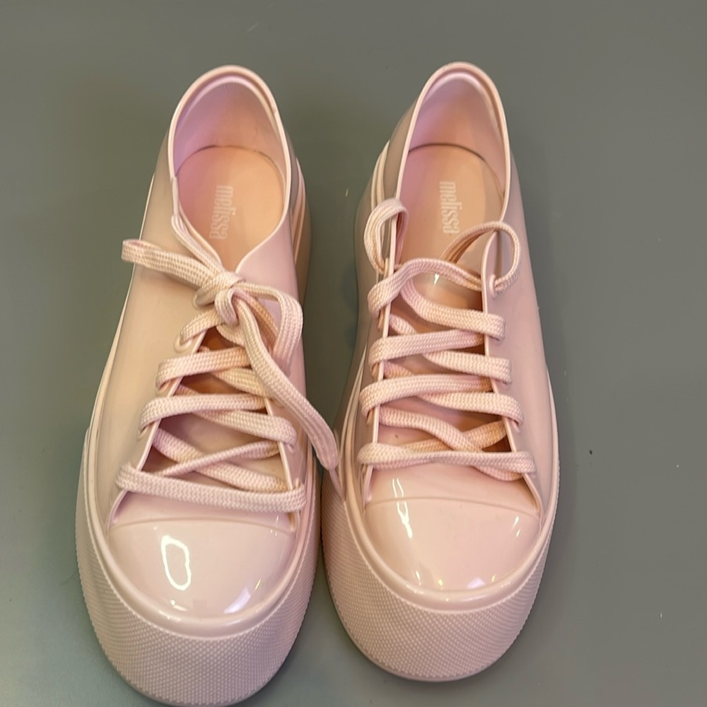 NWOT MELISSA PLATFORM LACE UP SNEAKER  6 pink
